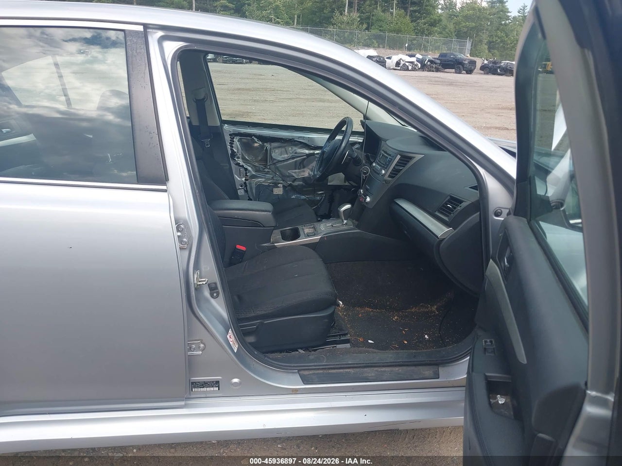 2012 SUBARU LEGACY 2.5I PREMIUM · 5/8