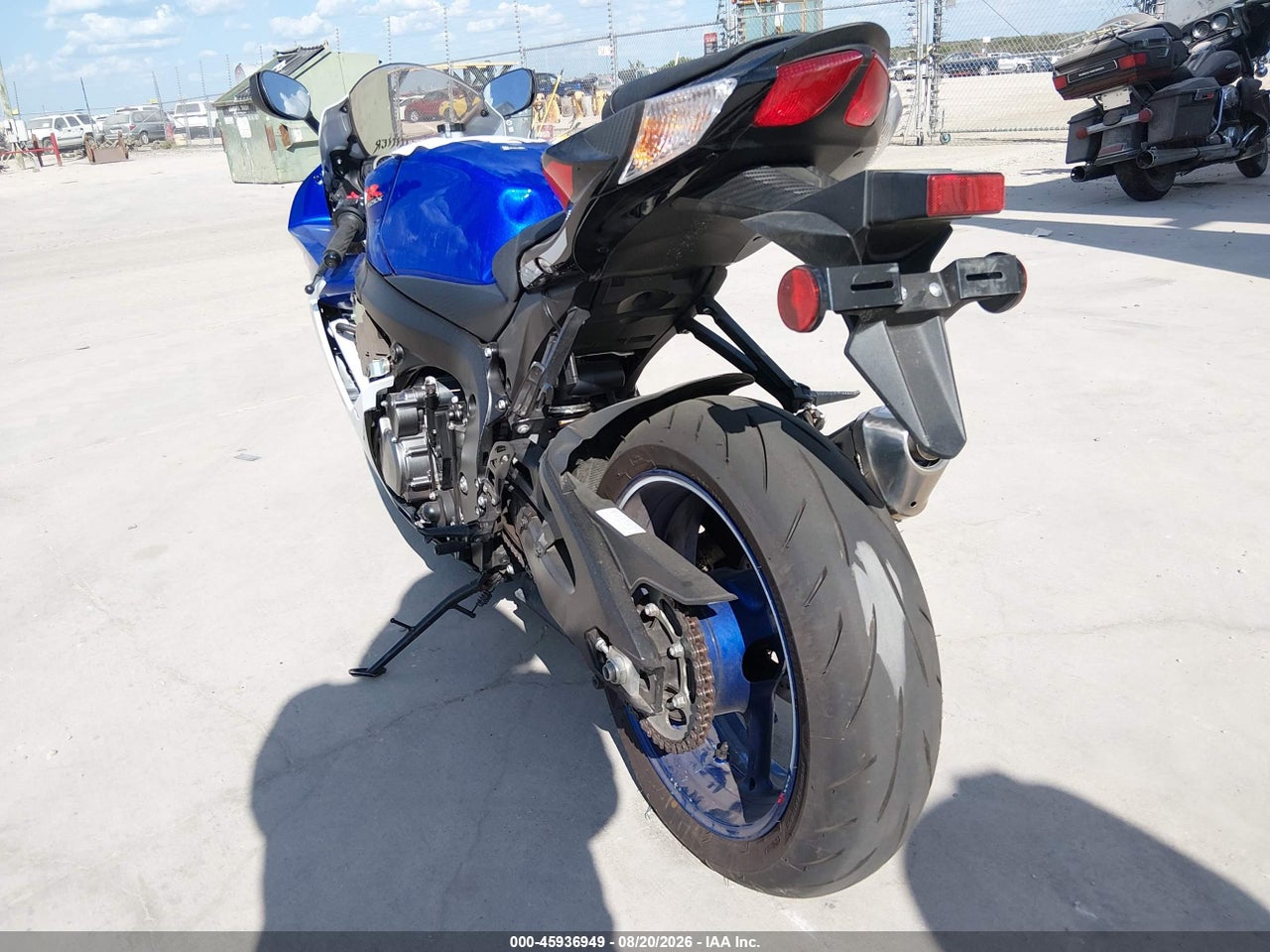 2026 SUZUKI GSX-R600 · 3/10