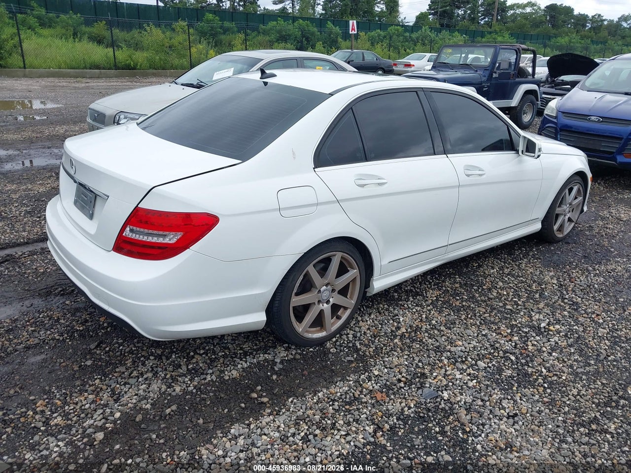 2014 MERCEDES-BENZ C 250 SPORT · 4/11