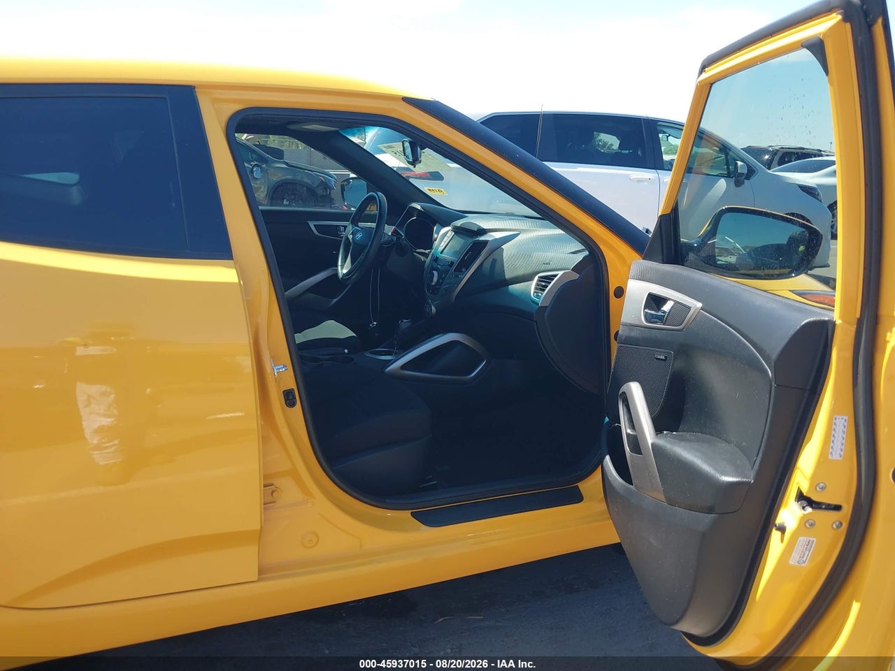 2017 HYUNDAI VELOSTER VALUE EDITION · 5/11