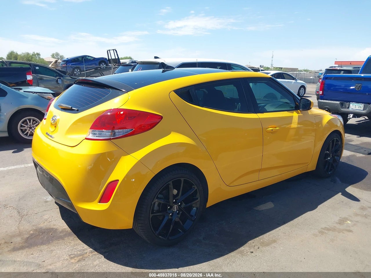 2017 HYUNDAI VELOSTER VALUE EDITION · 4/11