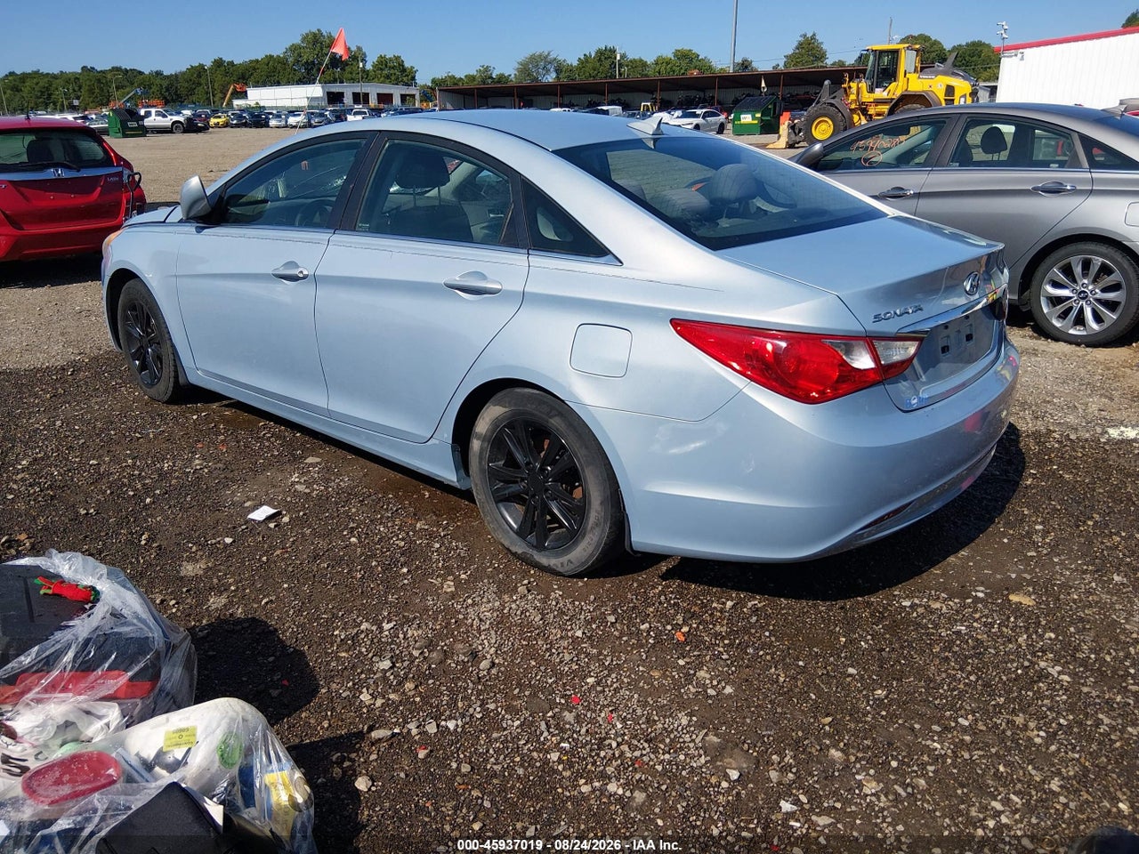 2012 HYUNDAI SONATA GLS · 3/10