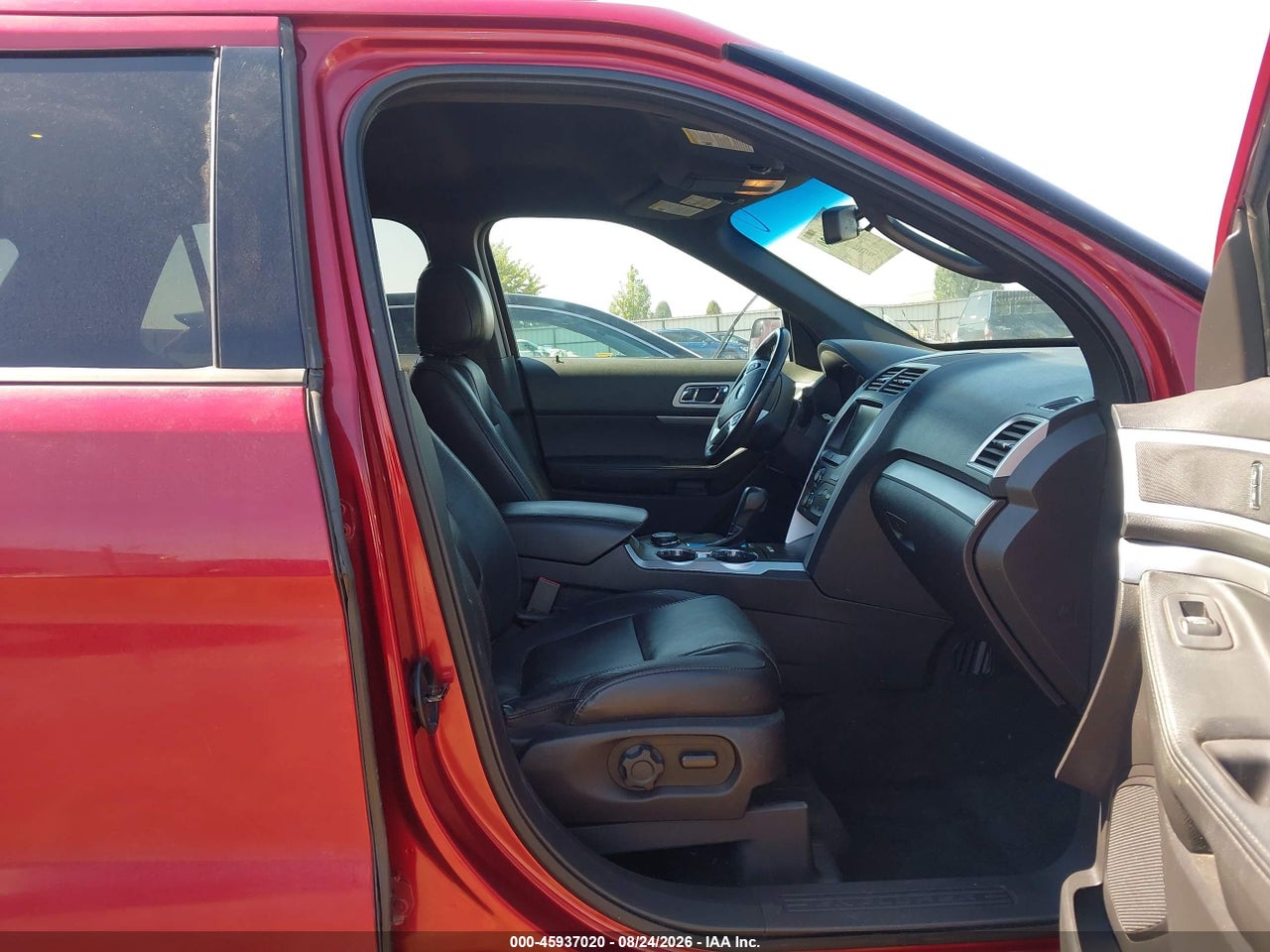 2015 FORD EXPLORER XLT · 5/11