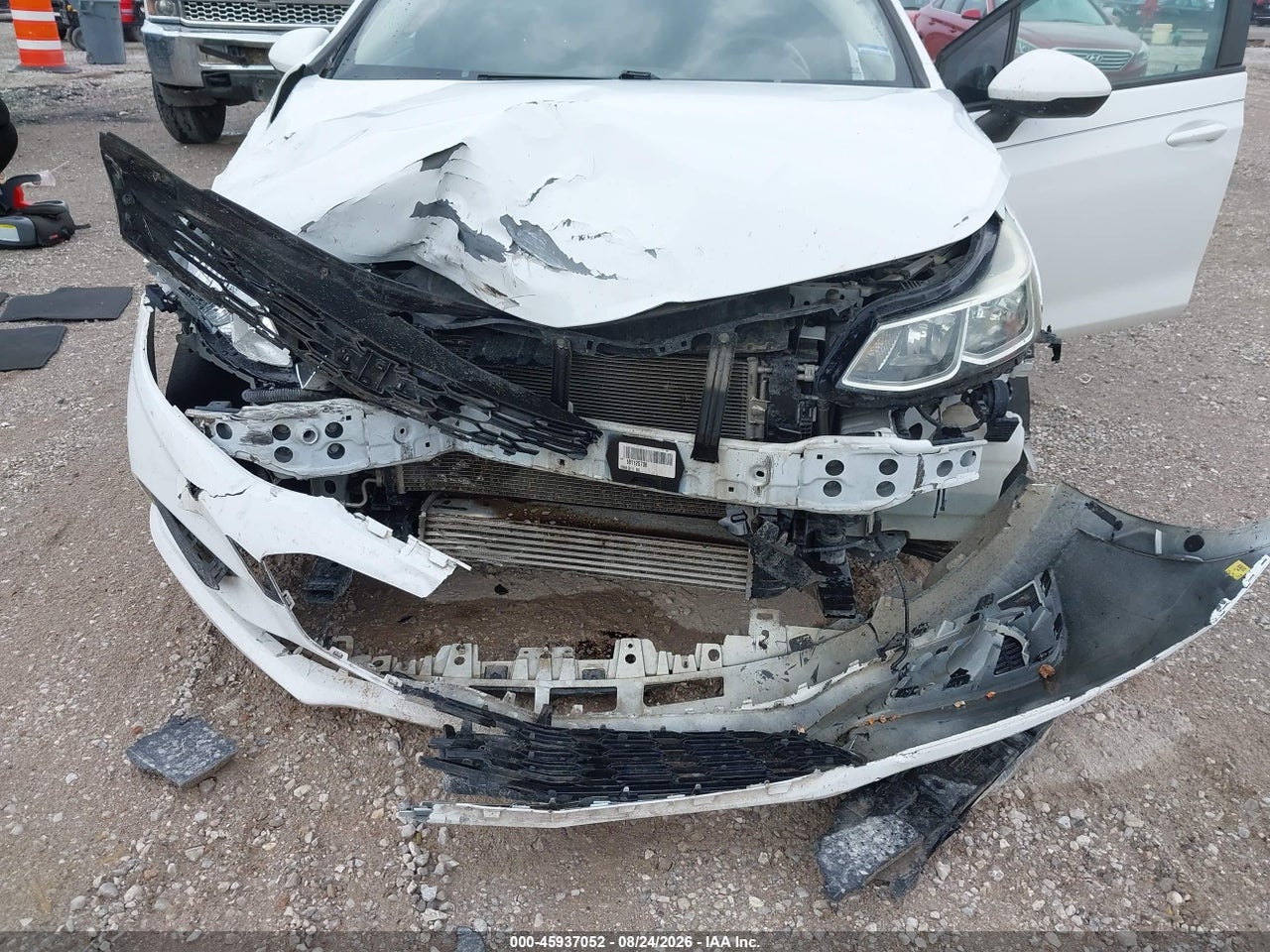 2018 CHEVROLET CRUZE LS AUTO · 6/11
