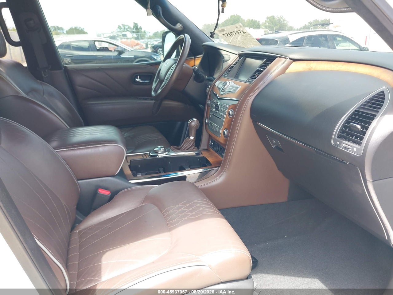 2015 INFINITI QX80 · 5/11