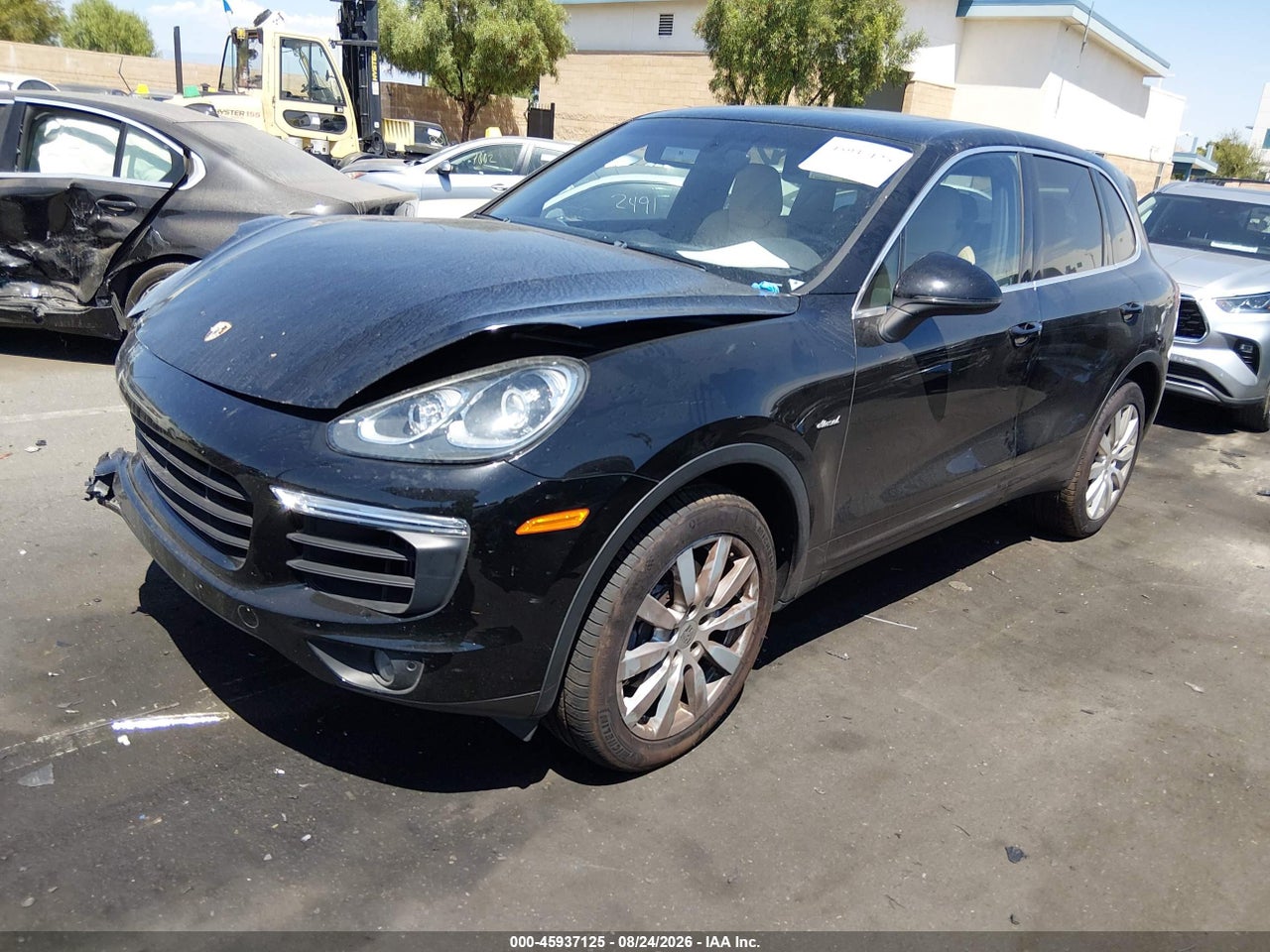 2016 PORSCHE CAYENNE DIESEL · 2/11