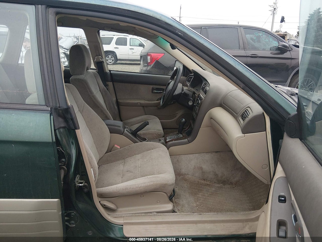 2001 SUBARU OUTBACK · 5/11