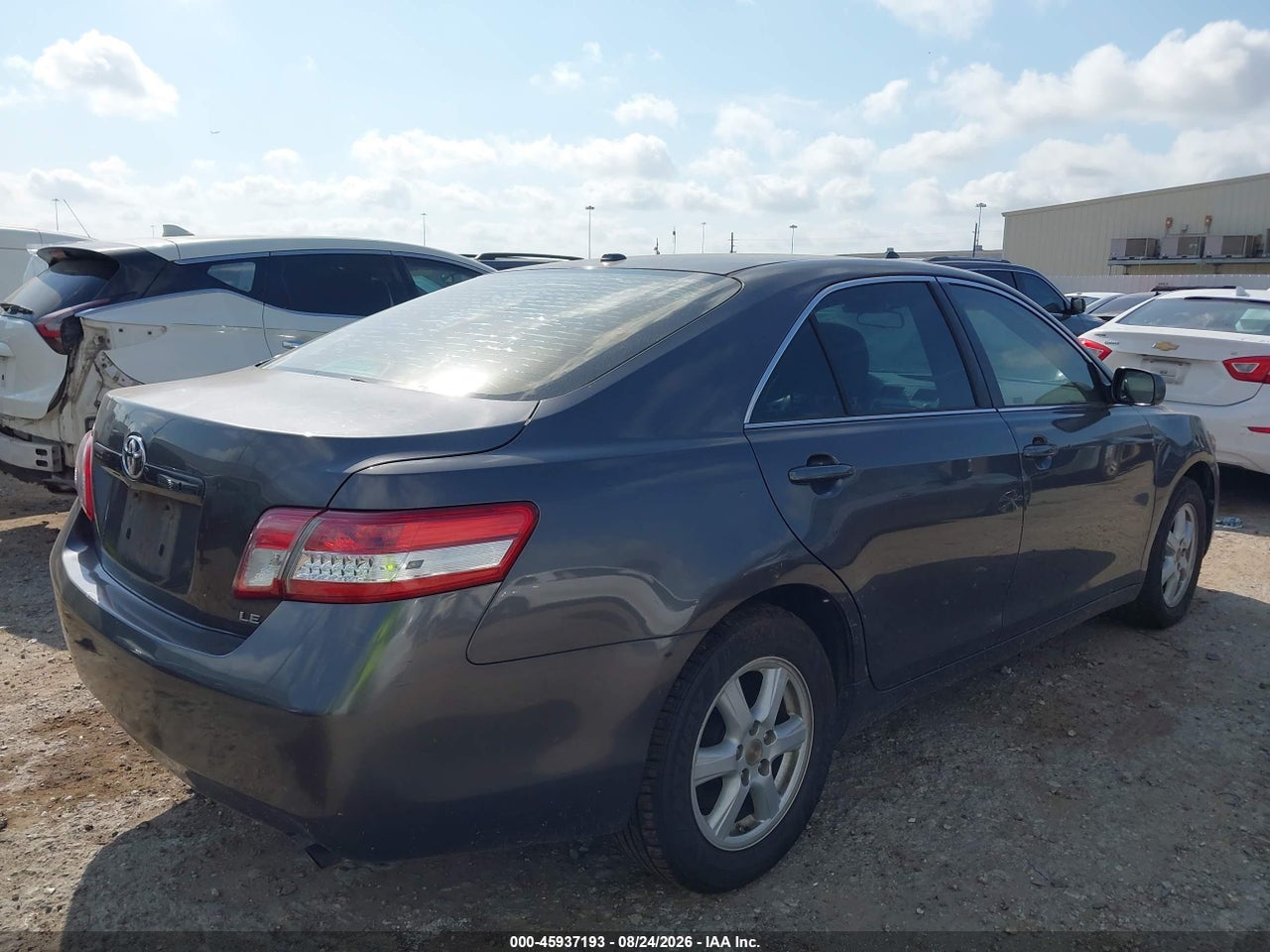 2010 TOYOTA CAMRY LE · 4/11