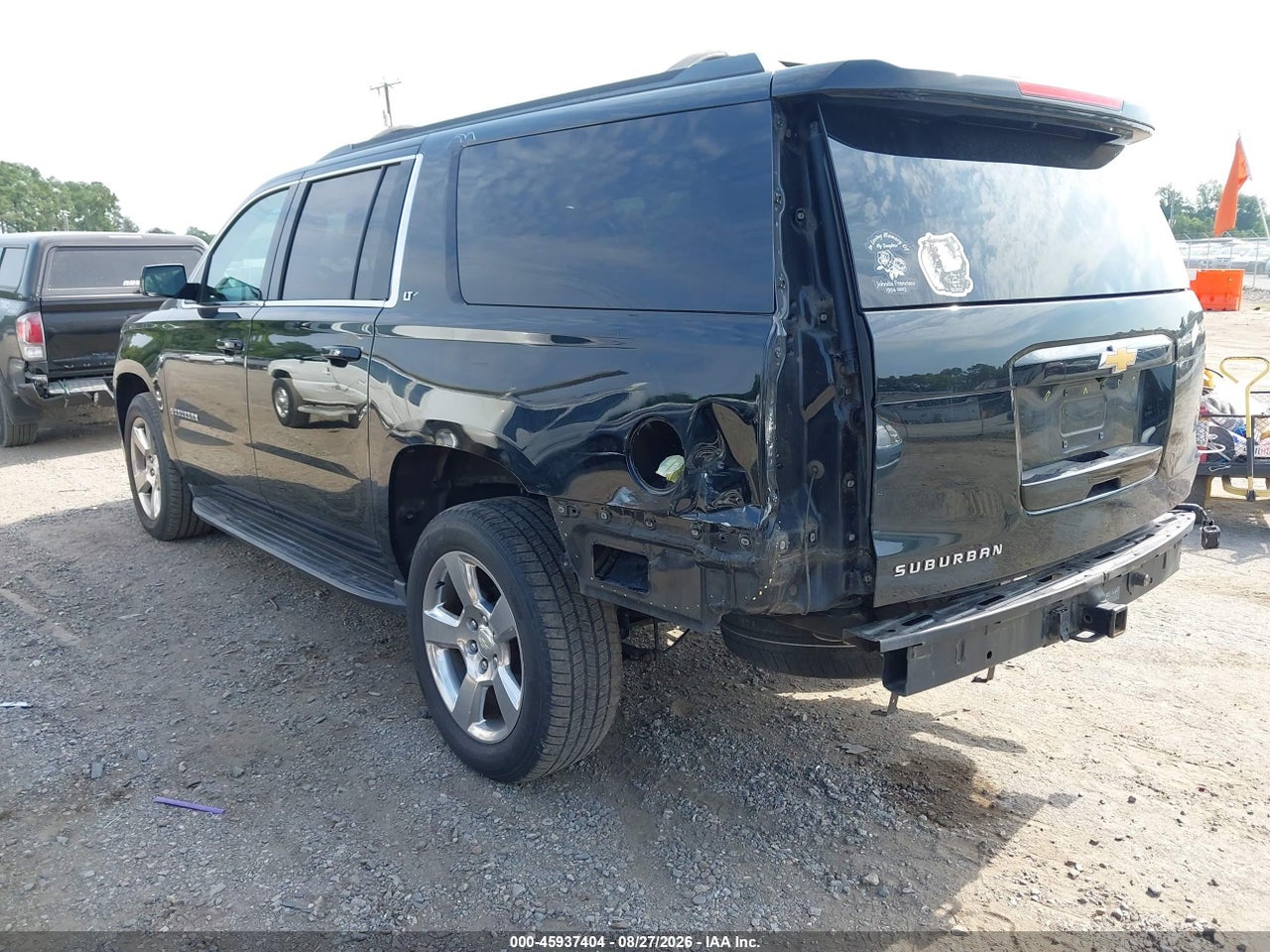 2017 CHEVROLET SUBURBAN LT · 3/11