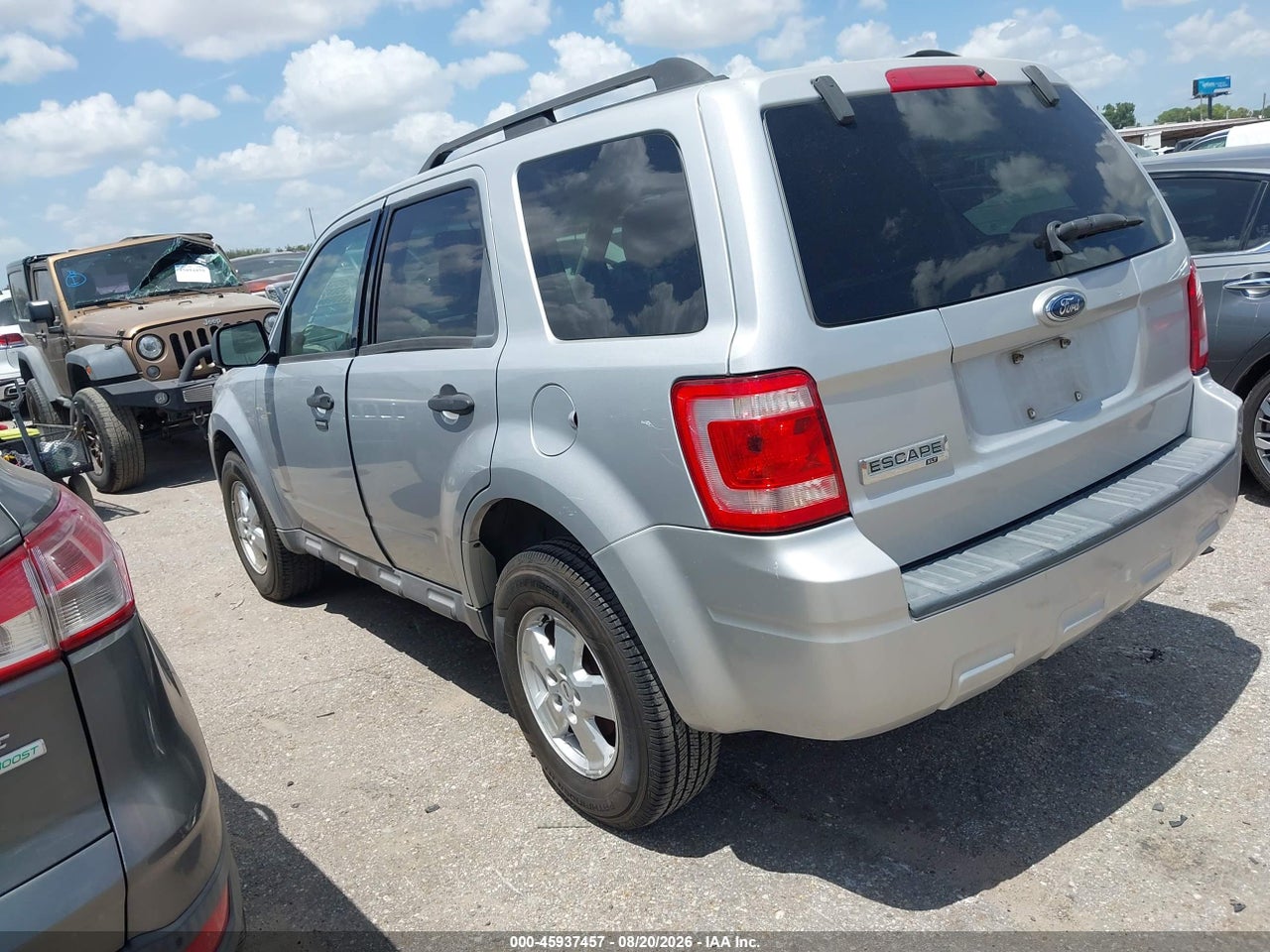 2009 FORD ESCAPE XLT · 3/11
