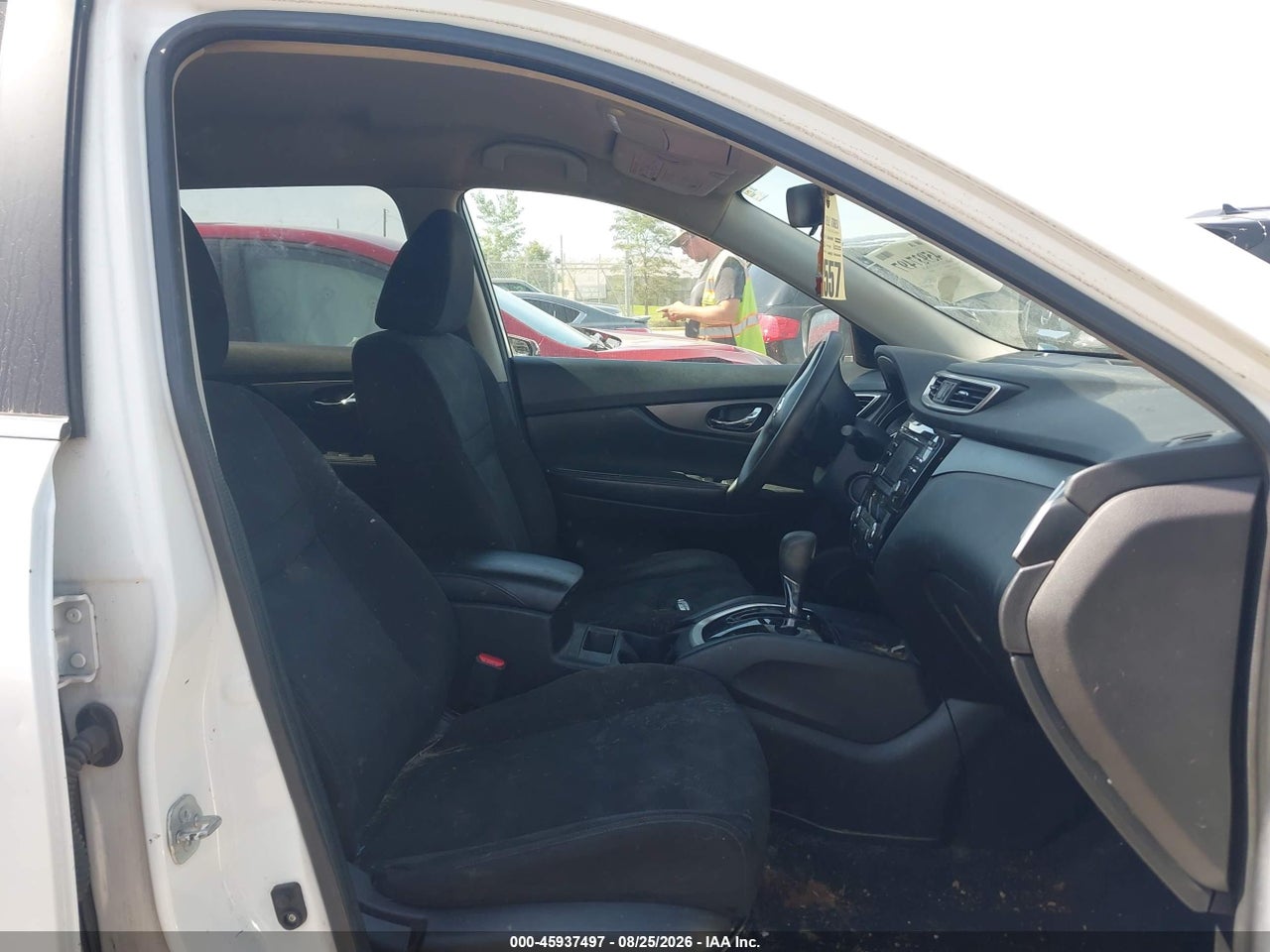 2014 NISSAN ROGUE SV · 5/11