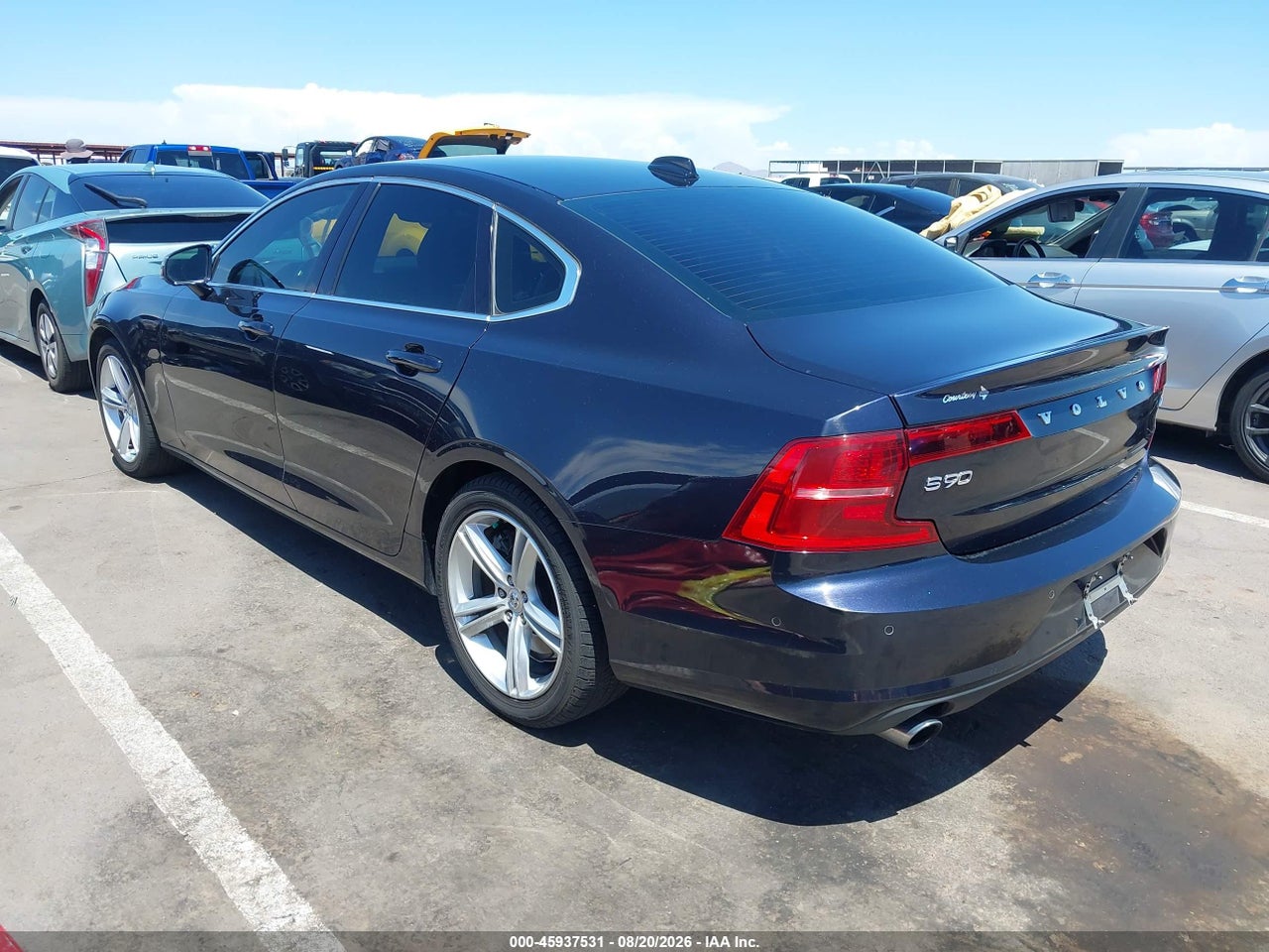 2017 VOLVO S90 T5 MOMENTUM · 3/11