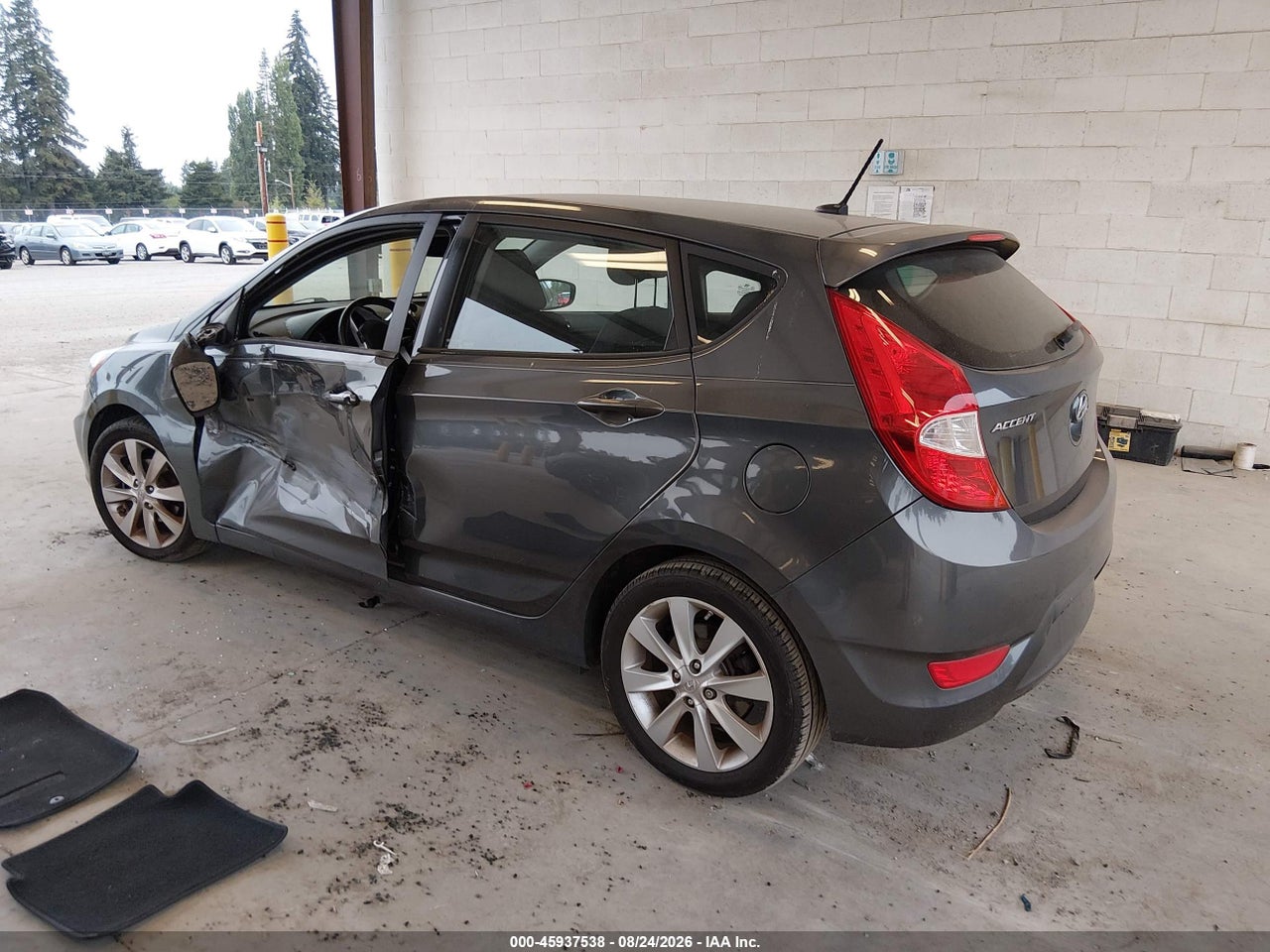 2013 HYUNDAI ACCENT SE · 3/11