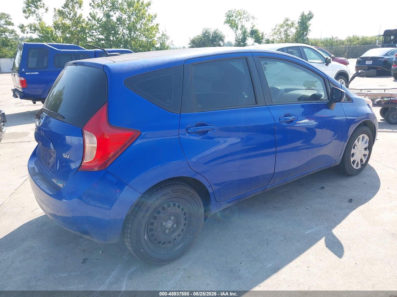 2016 NISSAN VERSA NOTE S (SR)/S PLUS/SL/SR/SV · 4/11