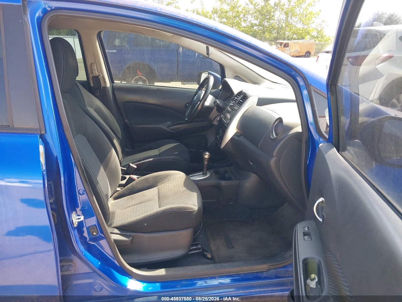 2016 NISSAN VERSA NOTE S (SR)/S PLUS/SL/SR/SV · 5/11