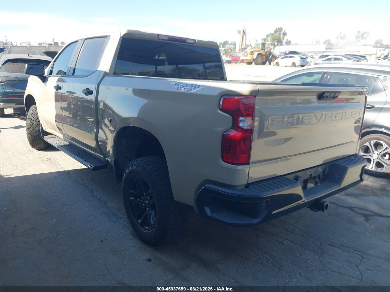 2023 CHEVROLET SILVERADO 1500 4WD  SHORT BED CUSTOM TRAIL BOSS · 3/11