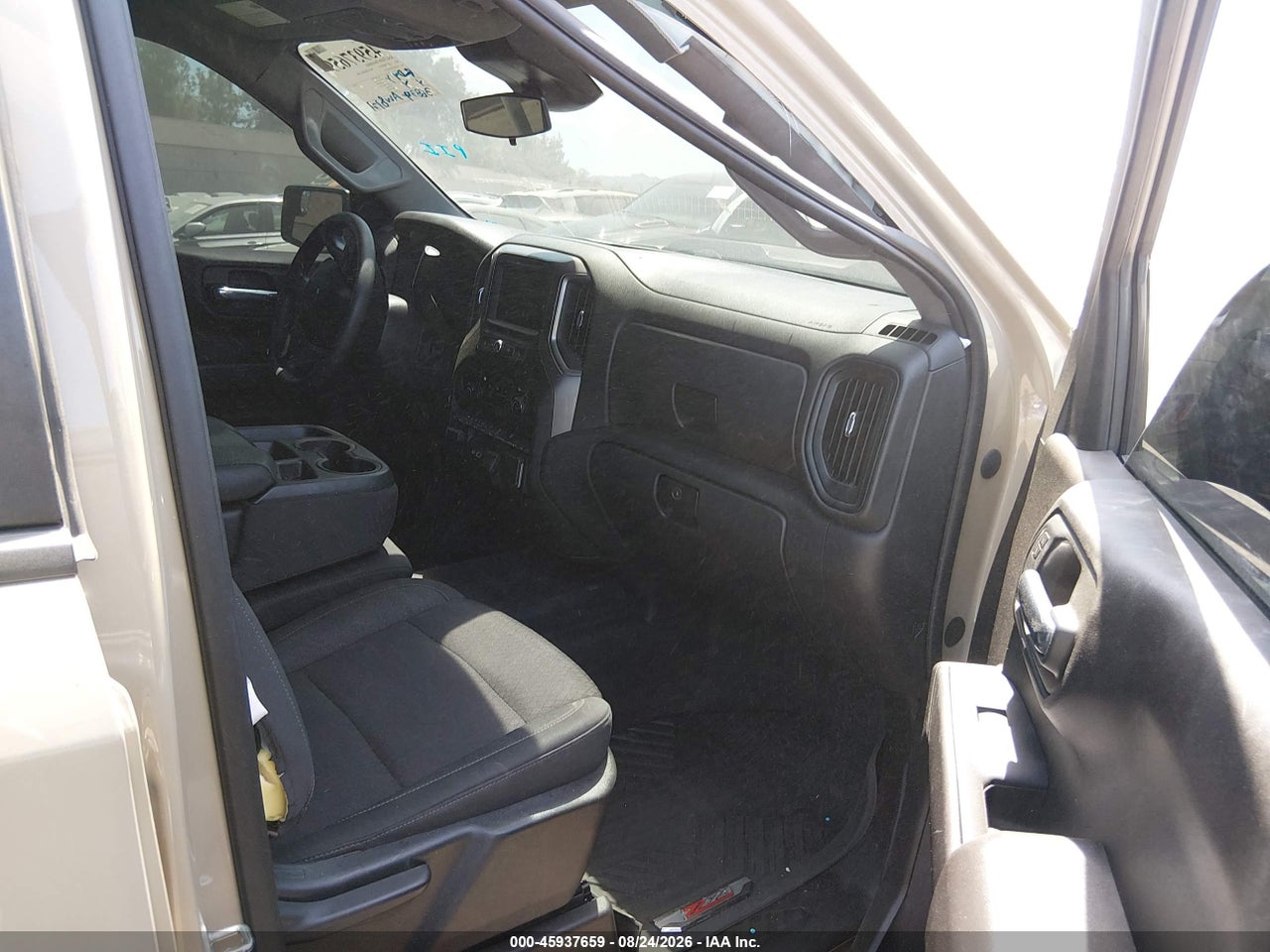 2023 CHEVROLET SILVERADO 1500 4WD  SHORT BED CUSTOM TRAIL BOSS · 5/11