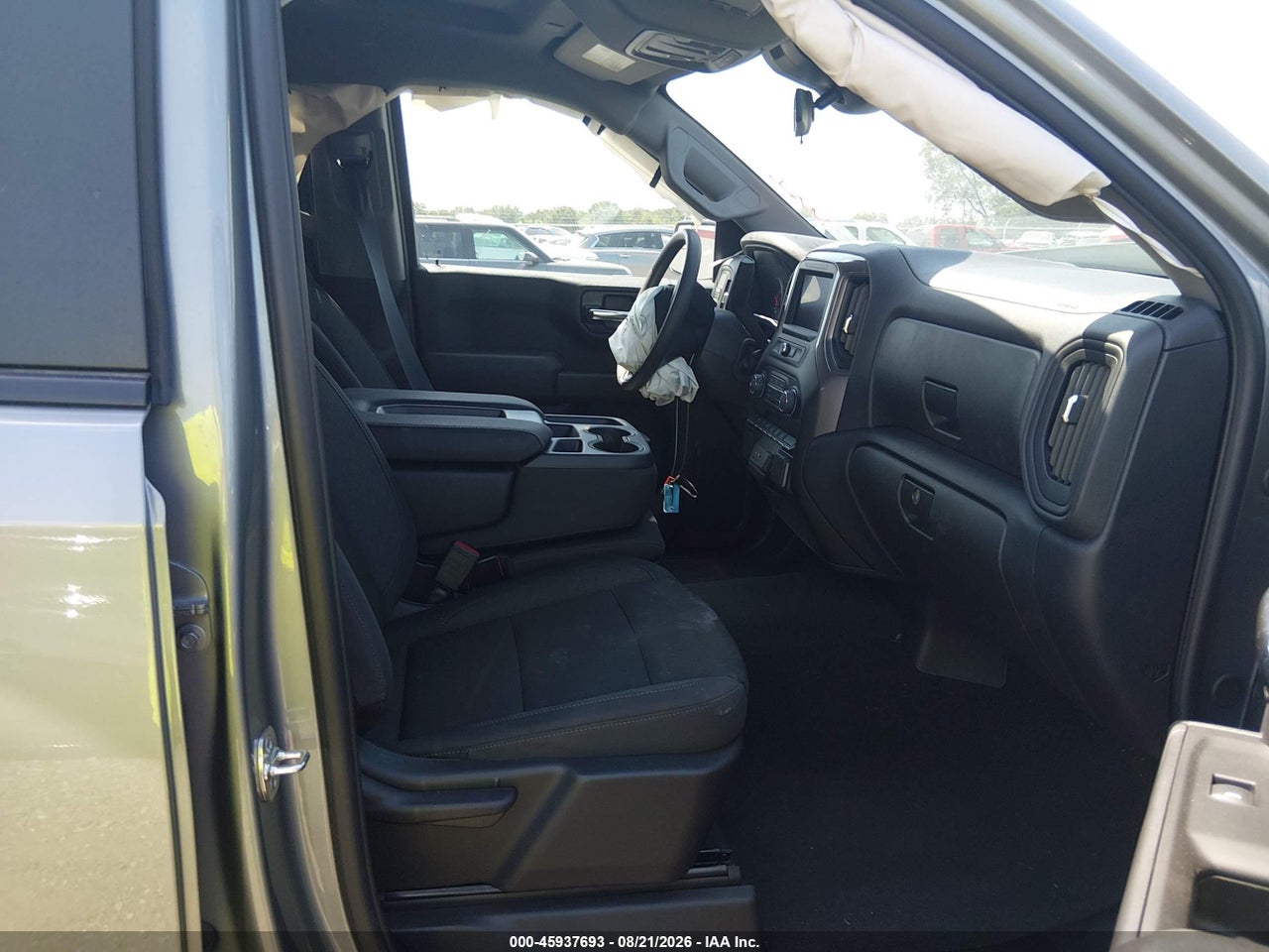 2026 CHEVROLET SILVERADO 1500 2WD  SHORT BED CUSTOM · 5/11