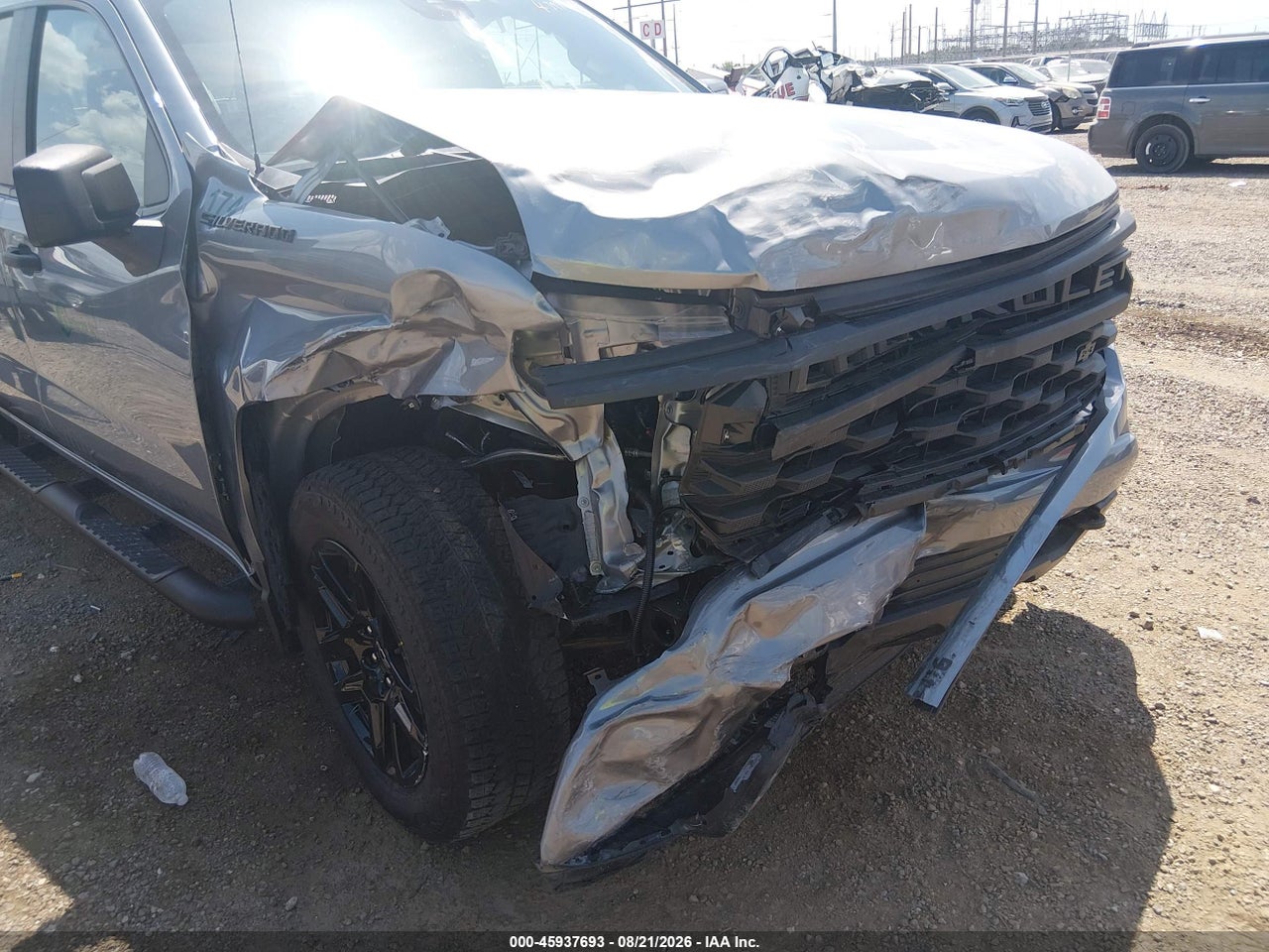 2026 CHEVROLET SILVERADO 1500 2WD  SHORT BED CUSTOM · 6/11