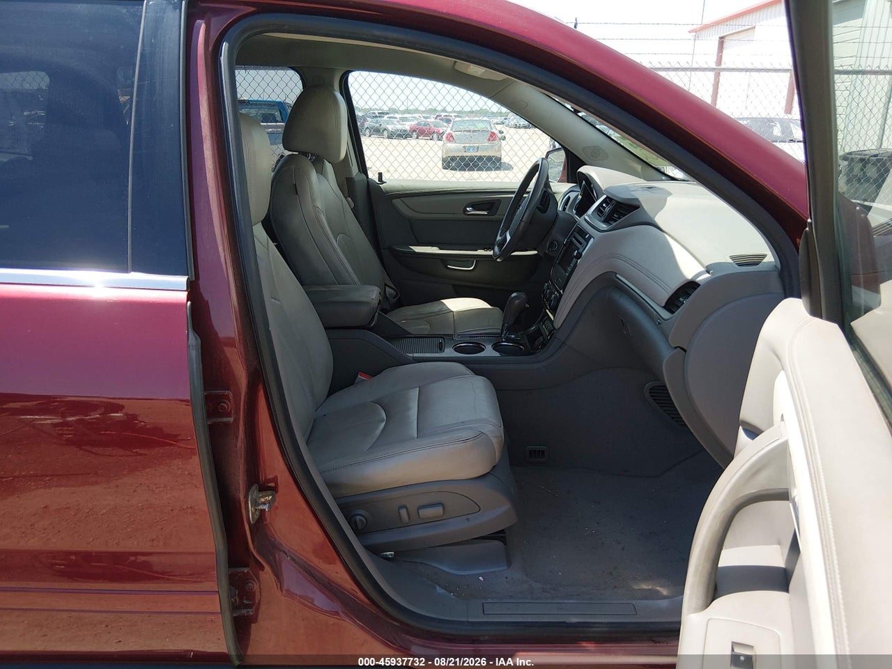 2017 CHEVROLET TRAVERSE 2LT · 5/11
