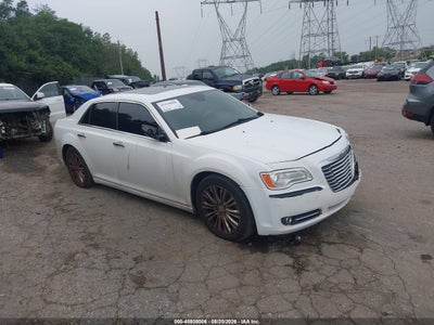 2C3CK6CT5BH****** · 2011 CHRYSLER 300C AWD
