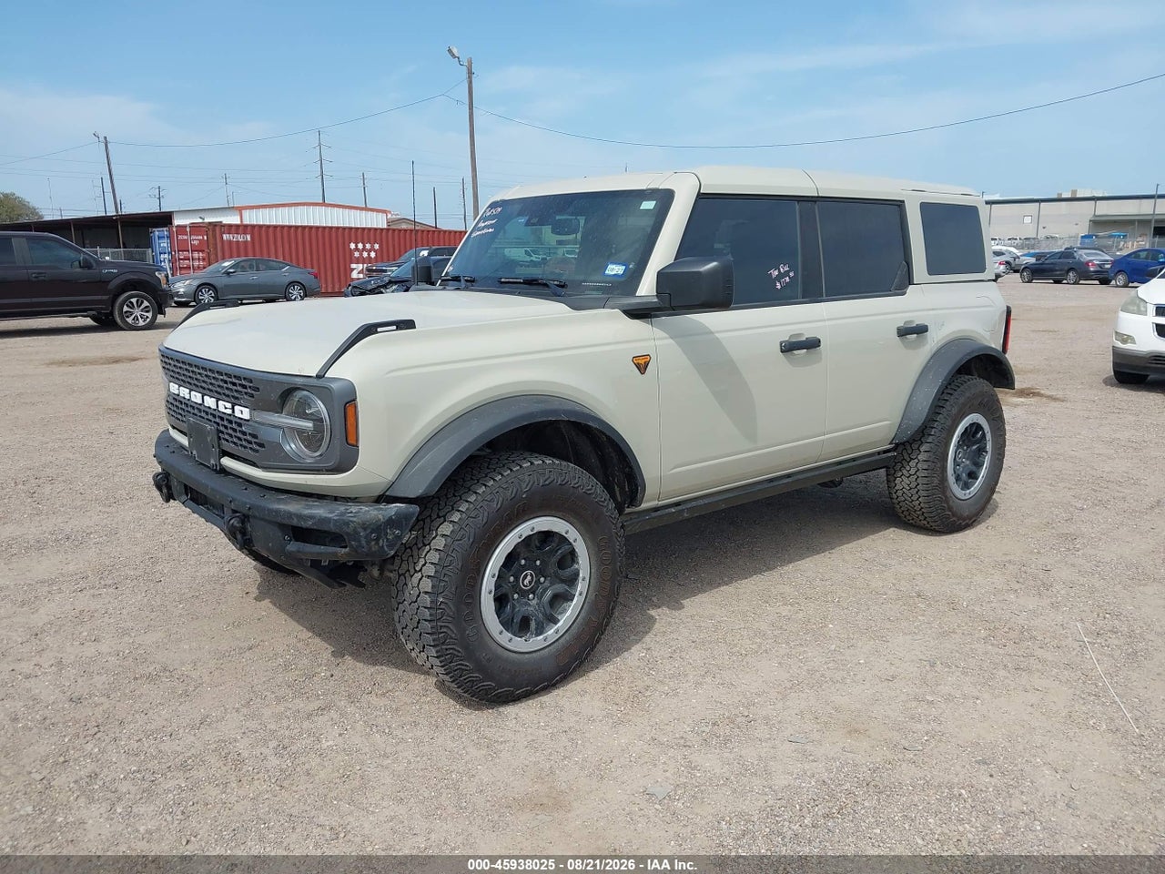 2025 FORD BRONCO BADLANDS · 2/11