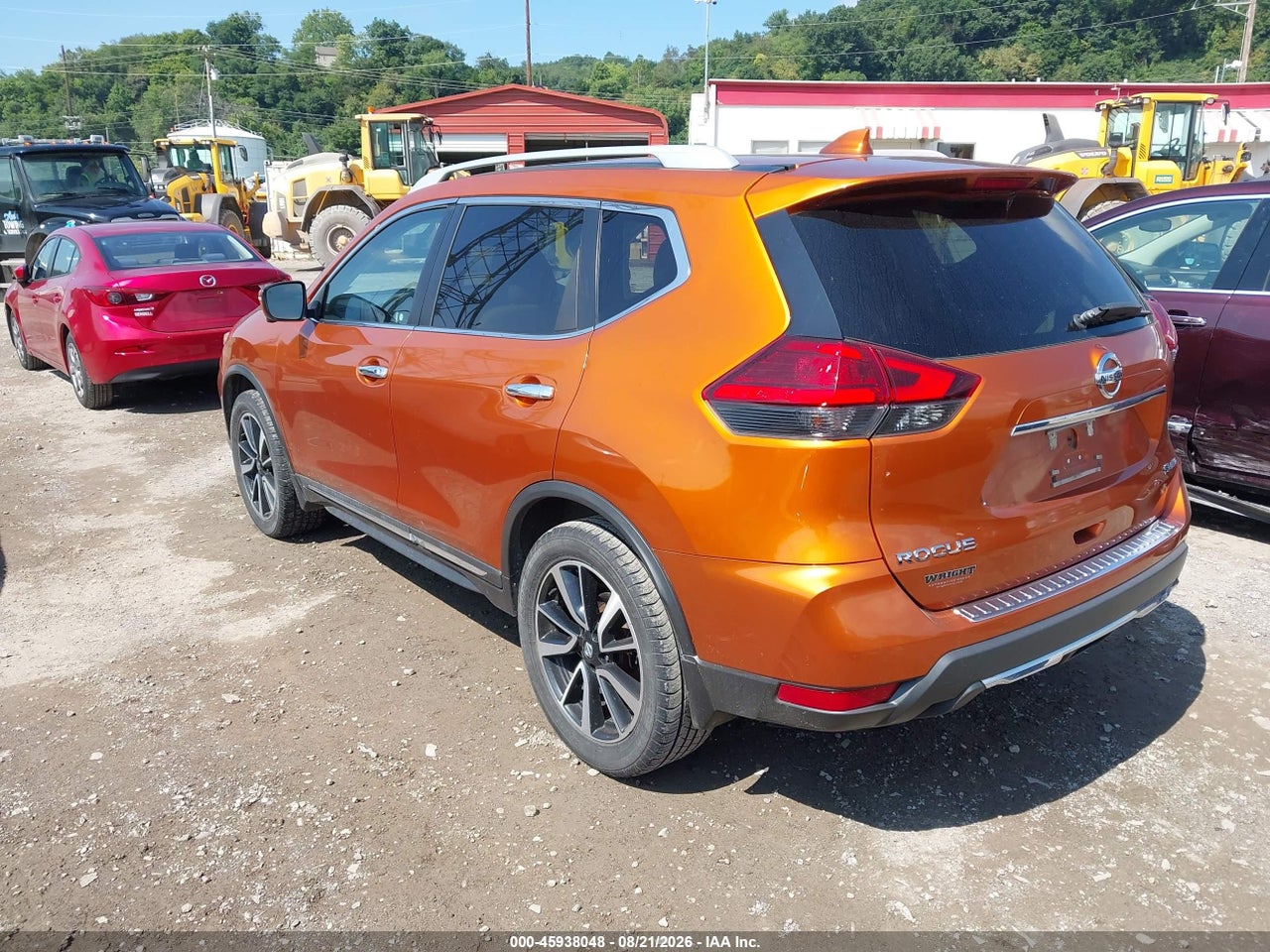 2017 NISSAN ROGUE SL · 3/11