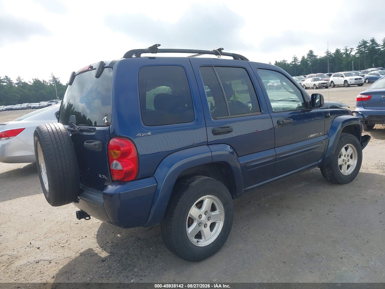 2002 JEEP LIBERTY LIMITED EDITION · 4/10