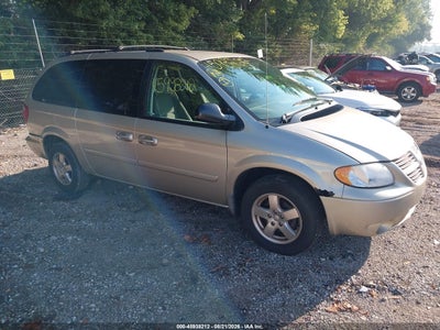 2D4GP44LX5R****** · 2005 DODGE GRAND CARAVAN SXT