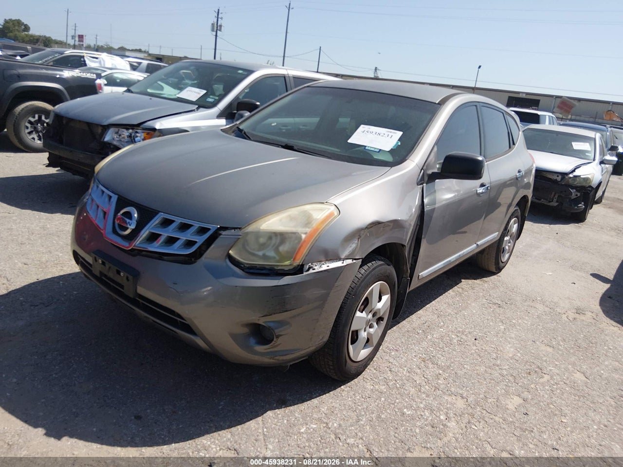 2012 NISSAN ROGUE S · 2/11