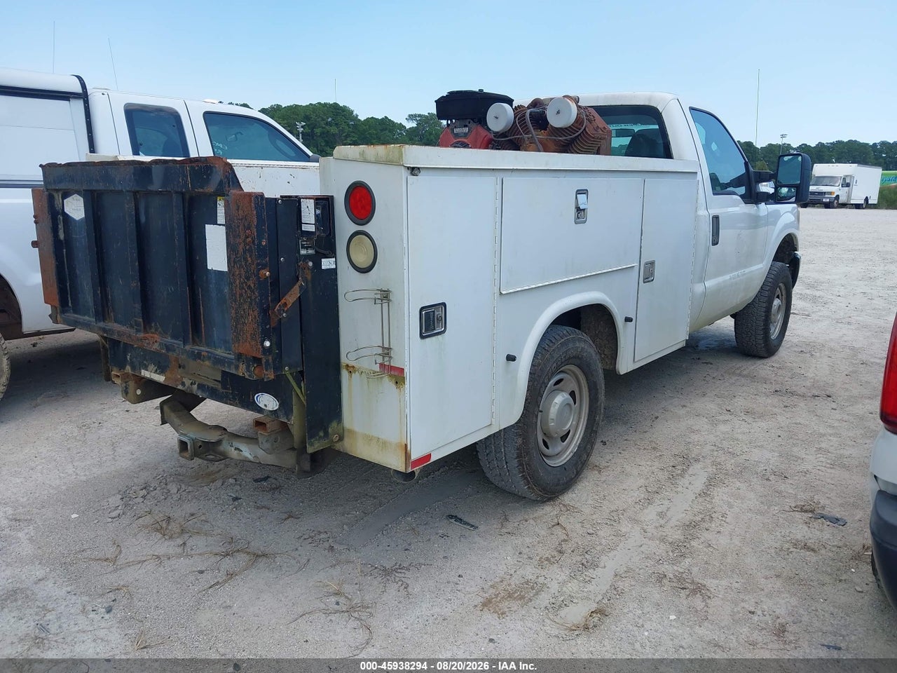 2012 FORD F-250 XL · 4/11