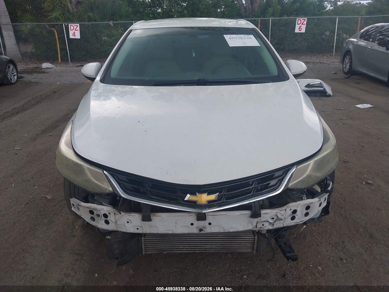 2018 CHEVROLET CRUZE LT AUTO · 6/11