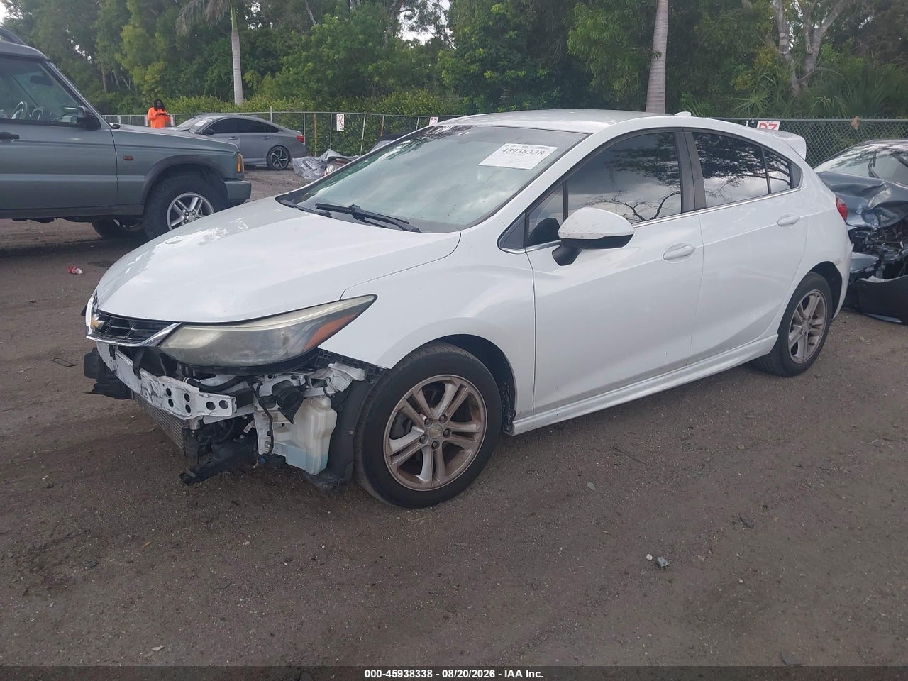 2018 CHEVROLET CRUZE LT AUTO · 2/11