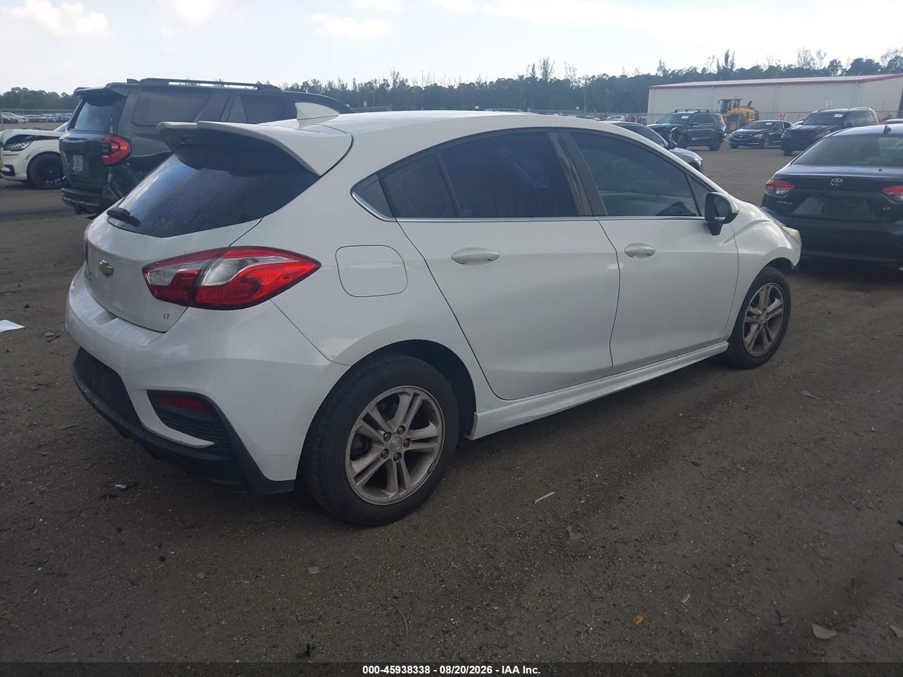 2018 CHEVROLET CRUZE LT AUTO · 4/11