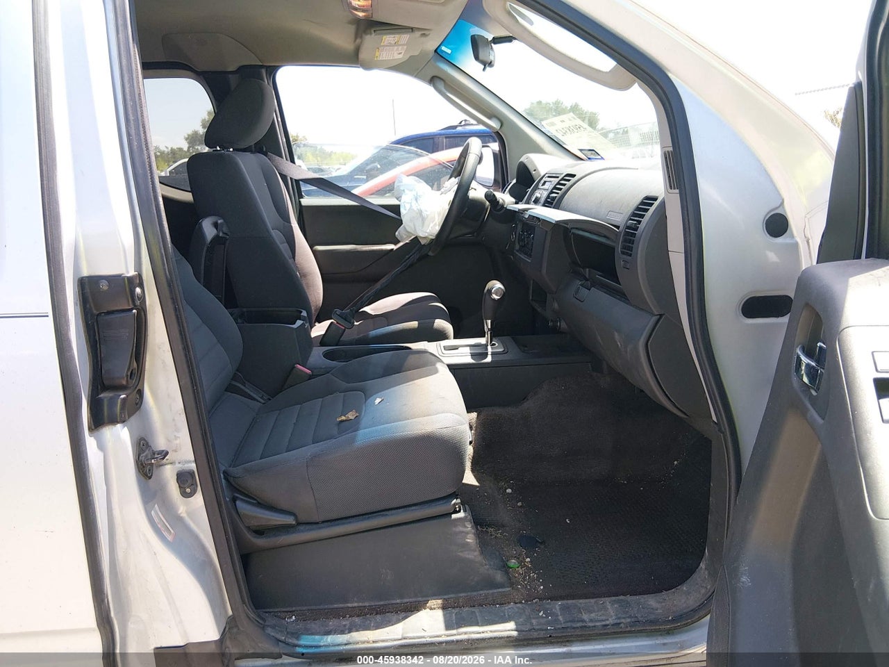 2010 NISSAN FRONTIER SE-I4 · 5/11