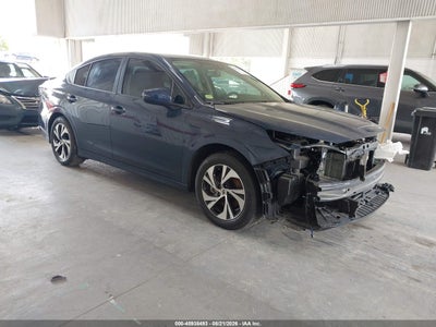 4S3BWAF67S3****** · 2025 SUBARU LEGACY PREMIUM