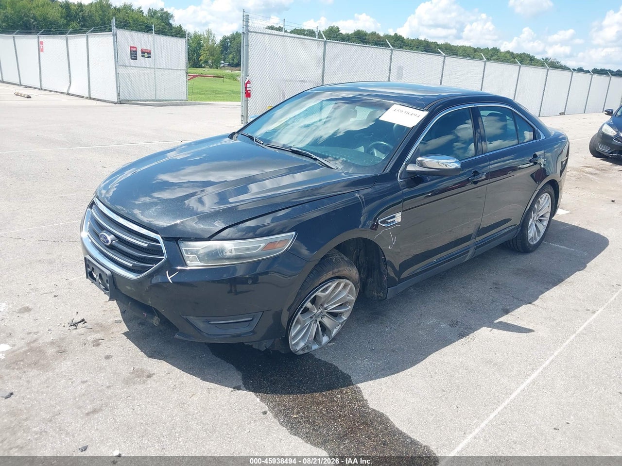 2013 FORD TAURUS LIMITED · 2/11