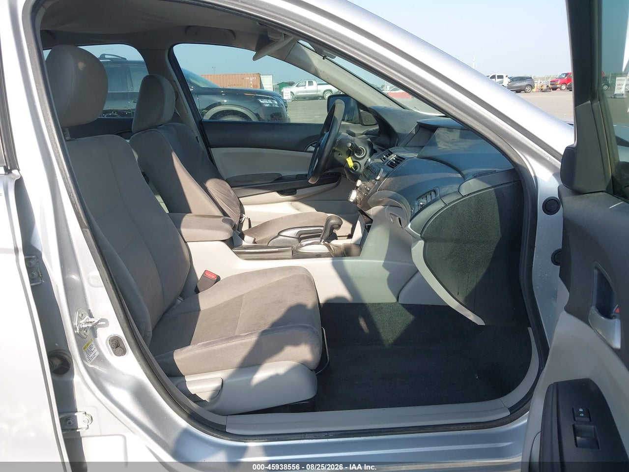 2011 HONDA ACCORD 2.4 LX · 5/11