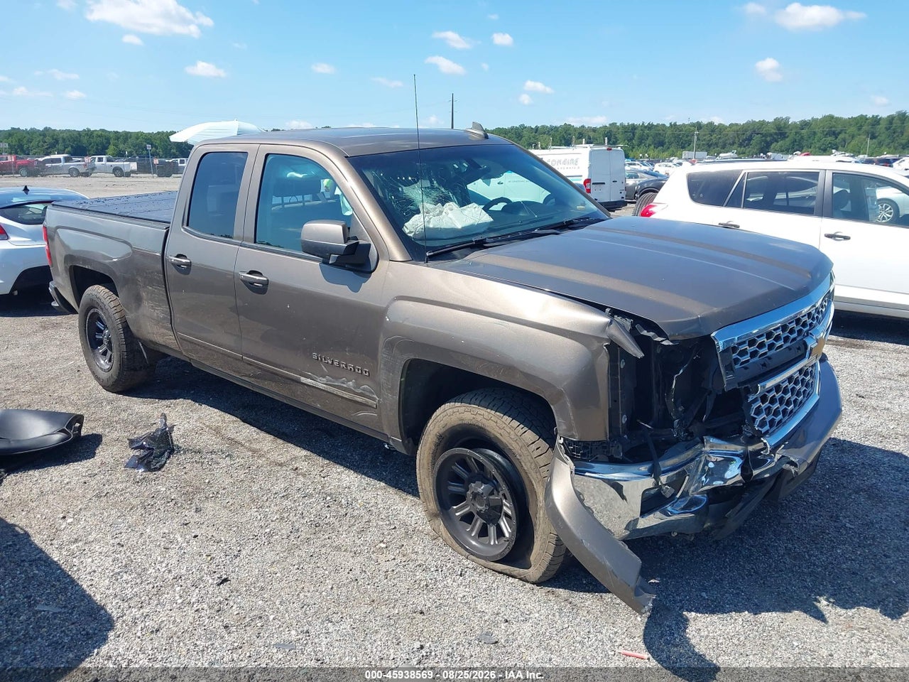 1GCRCREH1FZ****** · 2015 CHEVROLET SILVERADO 1500 LT