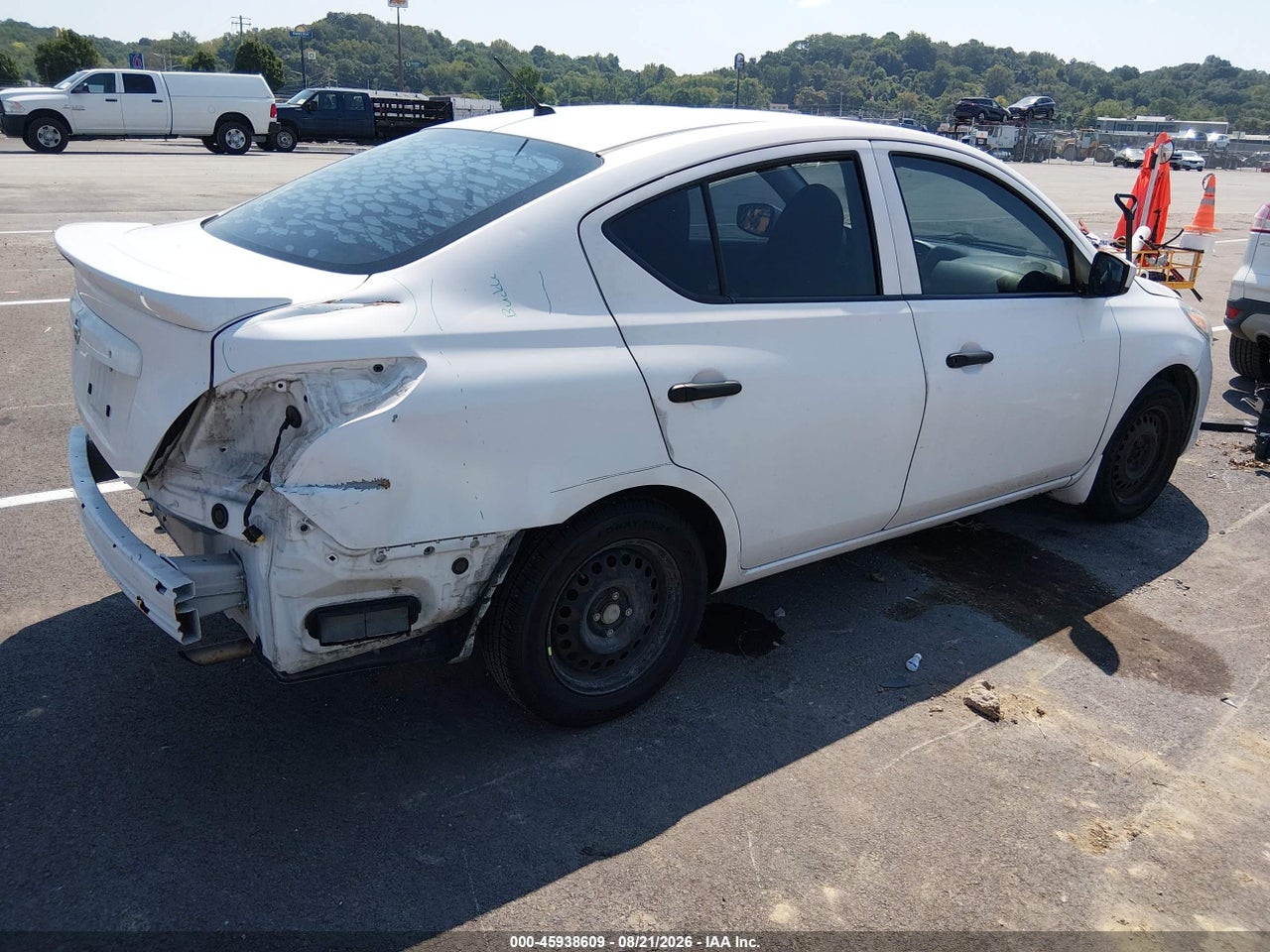 2017 NISSAN VERSA 1.6 S+ · 4/11