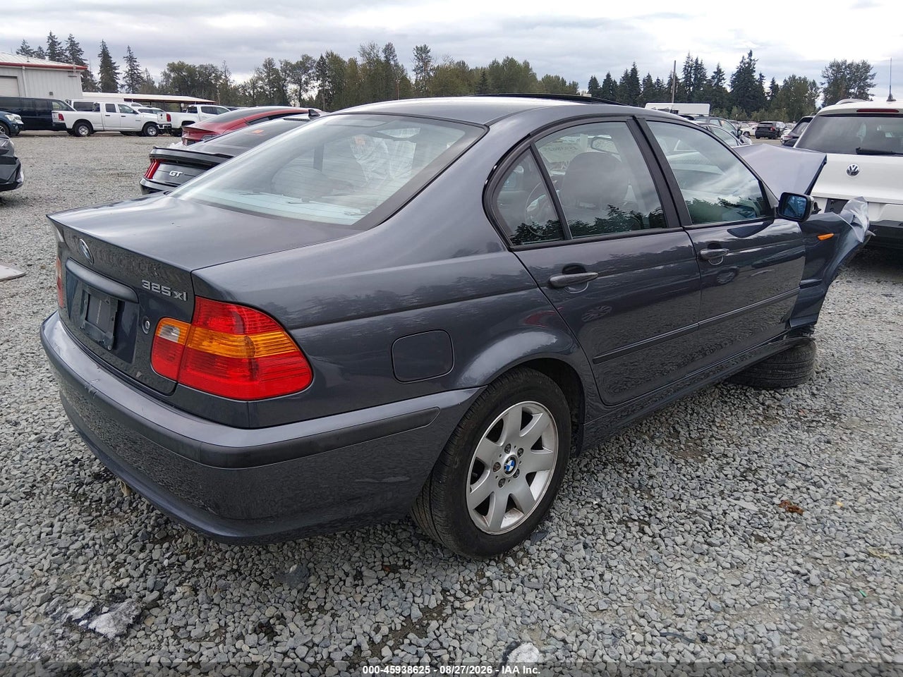 2002 BMW 325XI · 4/10