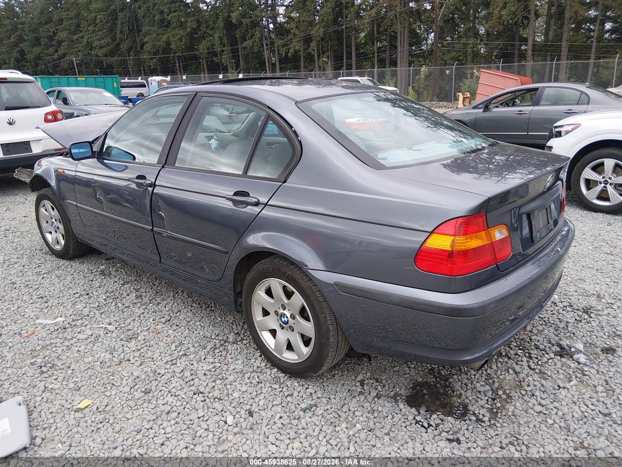 2002 BMW 325XI · 3/10