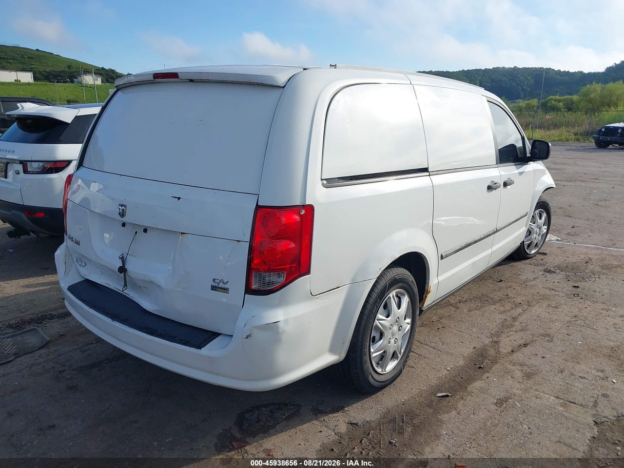 2014 RAM CARGO TRADESMAN · 4/11