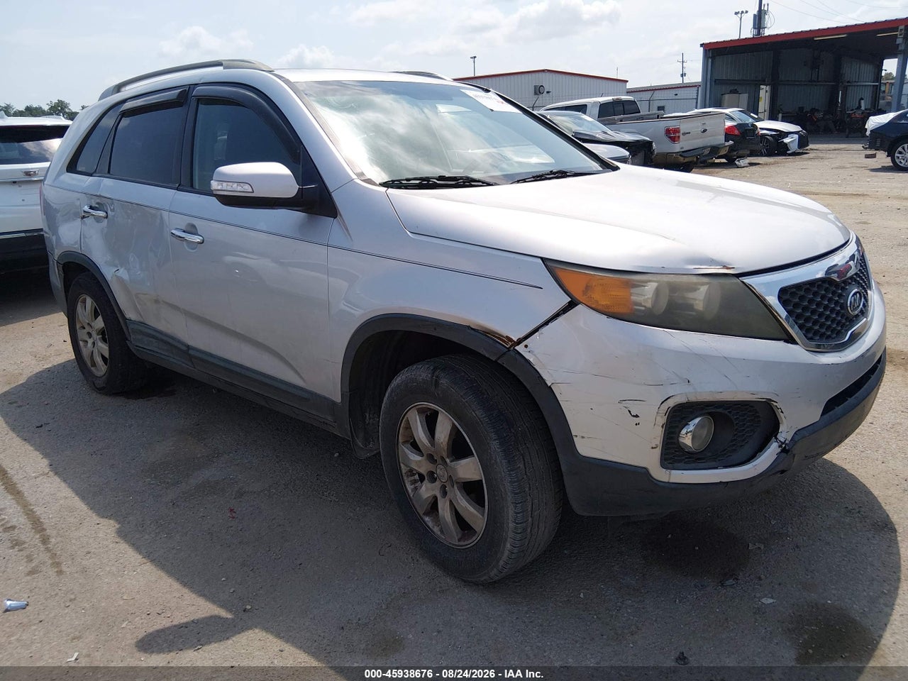 5XYKT3A18BG****** · 2011 KIA SORENTO LX