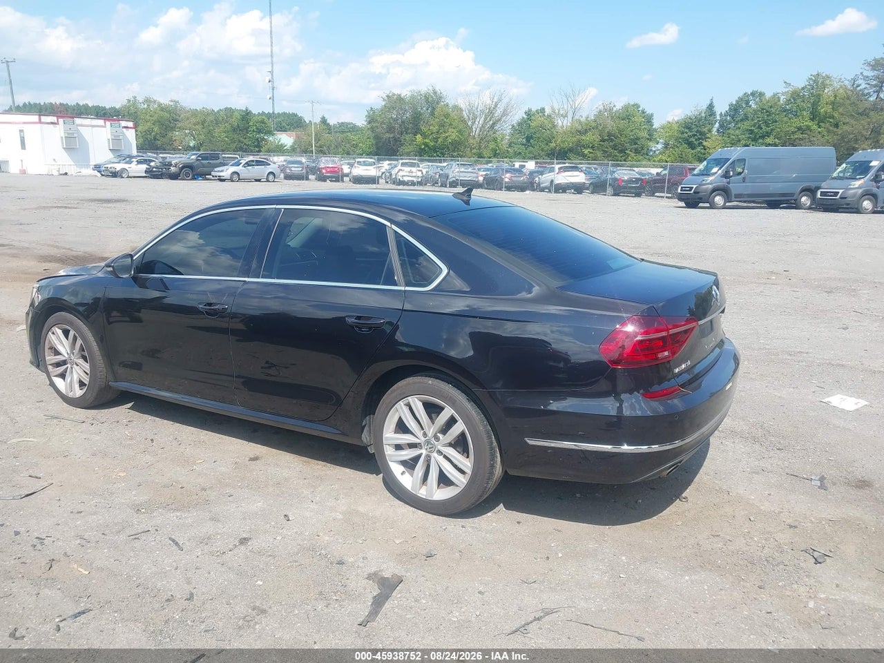 2018 VOLKSWAGEN PASSAT 2.0T SE · 3/11