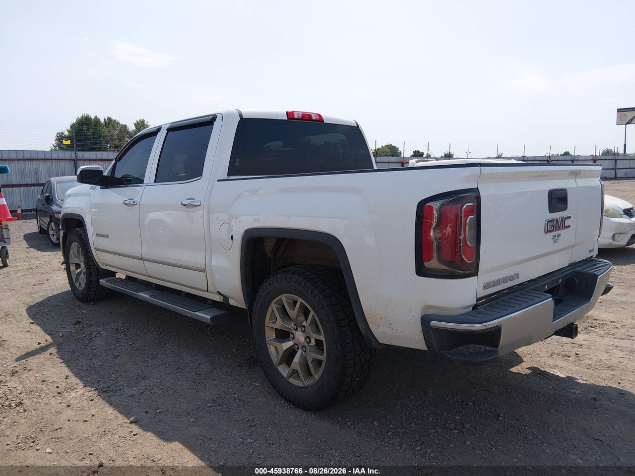 2018 GMC SIERRA 1500 SLT · 3/11