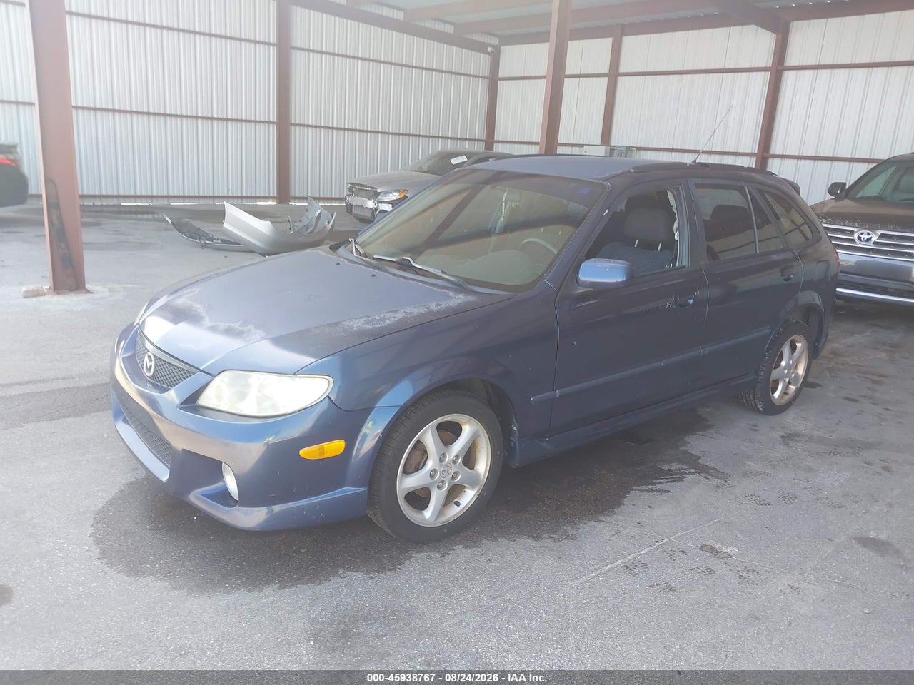 2002 MAZDA PROTEGE5 · 2/11