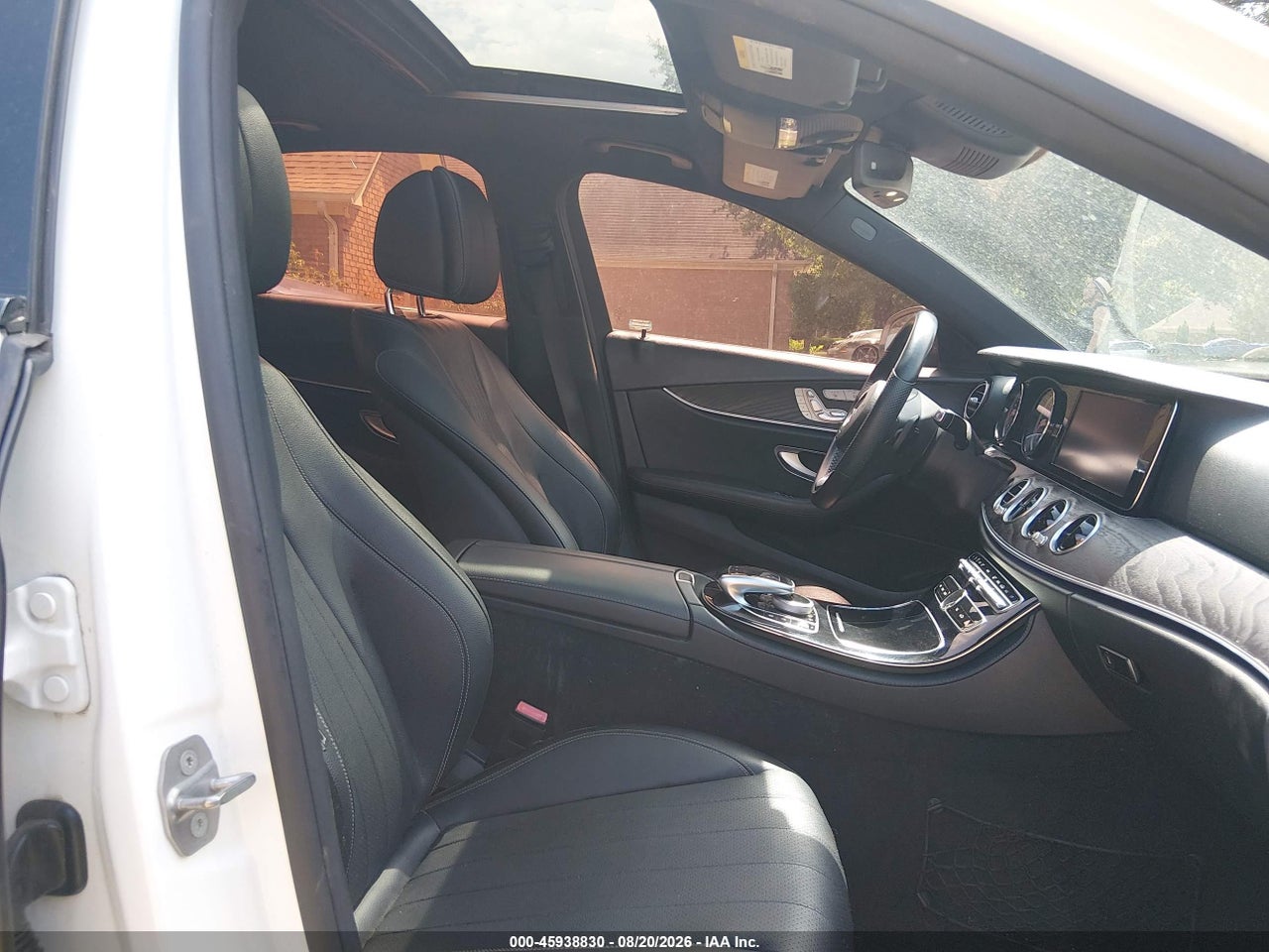 2017 MERCEDES-BENZ E 300 · 5/11