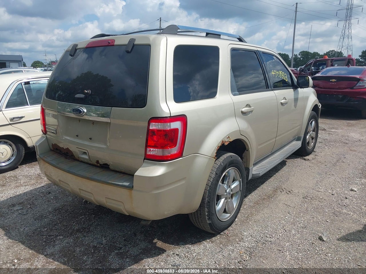 2011 FORD ESCAPE LIMITED · 4/11