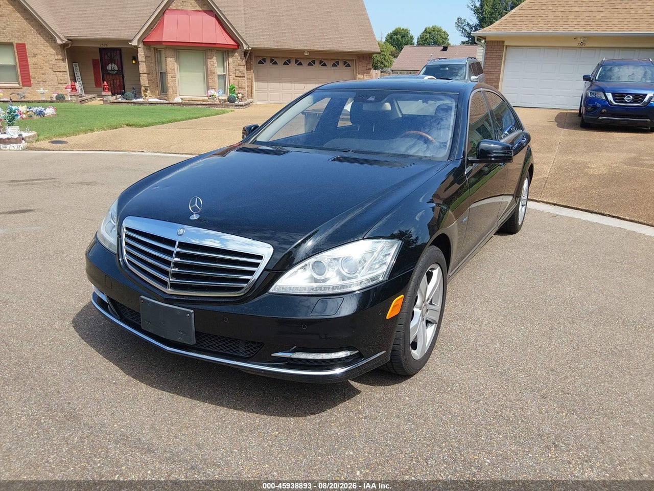 2012 MERCEDES-BENZ S 550   · 2/11